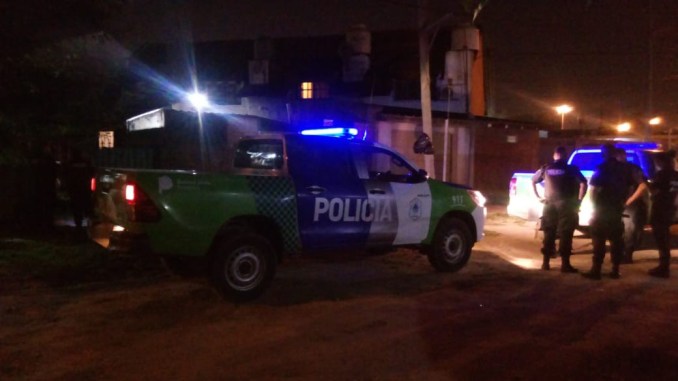Un muerto y dos heridos por un ataque con 18 balazos en Moreno: investigan si se trató de una venganza narco
