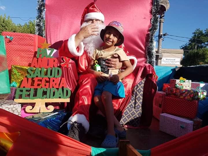MERLO: La 2015 llevó de visita a Papá Noel