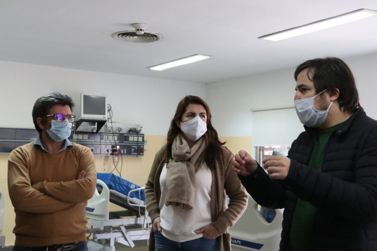 Moreno: Fernández y el Viceministro de Salud provincial visitaron el Hospital Mariano y Luciano de la Vega