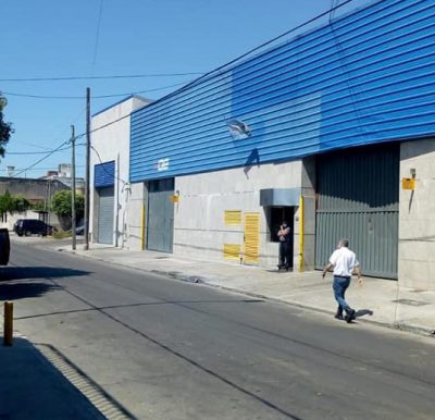 Villa Madero: Investigan el arrojo de desechos a la vía pública