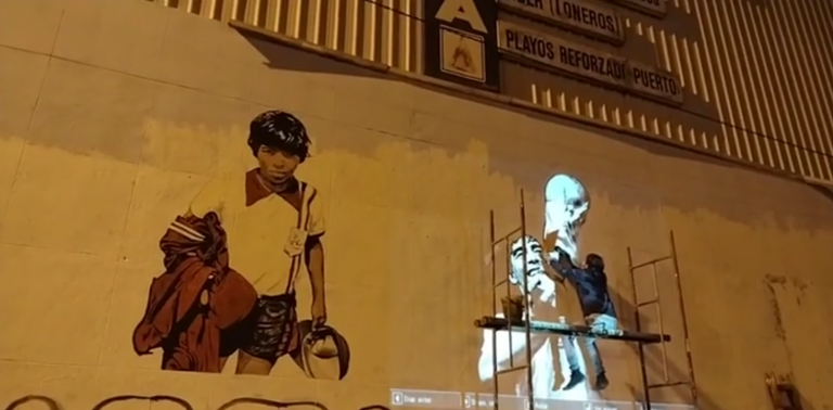 La Matanza: Vuelven a pintar el mural de Diego Maradona en Villa Luzuriaga