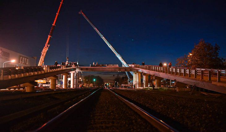 Merlo: Finalizó la colocación del primer puente modular para la Línea Sarmiento