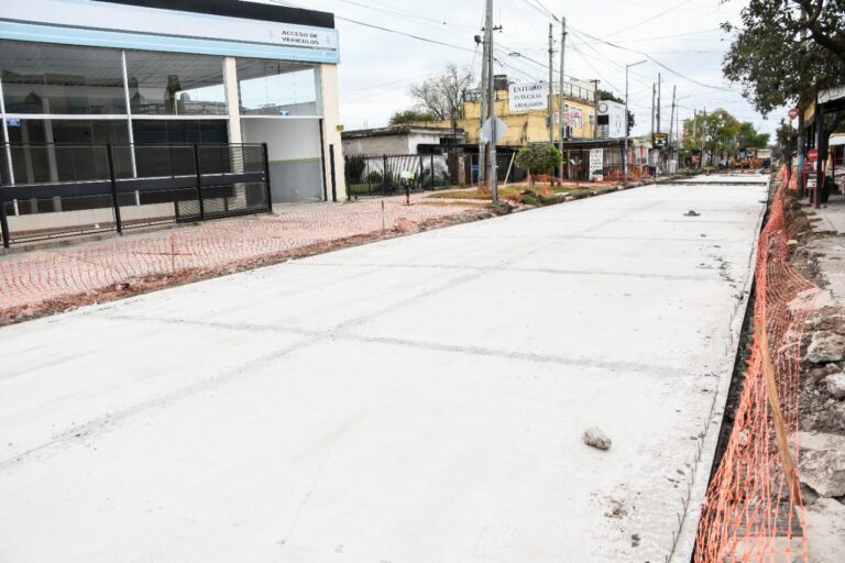 Comenzó una importante obra de pavimentación en Moreno Norte