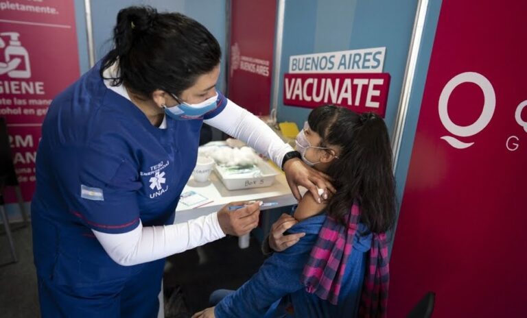 Vacunación en la Provincia de Buenos Aires: Inició la inscripción para menores de 3 a 11 años