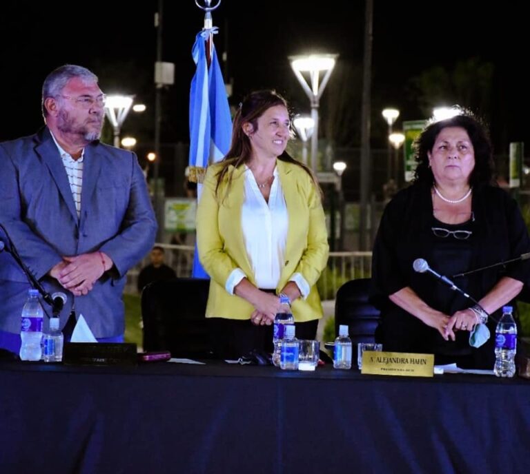 MERLO: La Intendenta Karina Menendez tomó los juramentos de los nuevos concejales