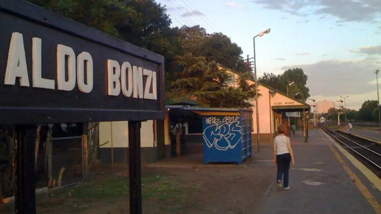 Vecinos de Aldo Bonzi denuncian demoras en la obra de renovación de la estación