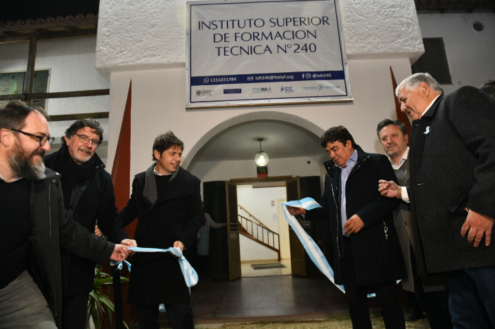 Fernando Espinoza y Axel Kicillof inauguraron el Instituto Superior de Formación Técnica N° 240 en Virrey del Pino