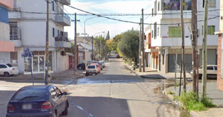 La Tablada: Delincuentes balearon a un comerciante que logró huir de su secuestro