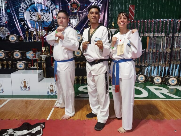 Laferrere: Escuela de taekwondo hará una feria del plato para viajar a Chaco a competir