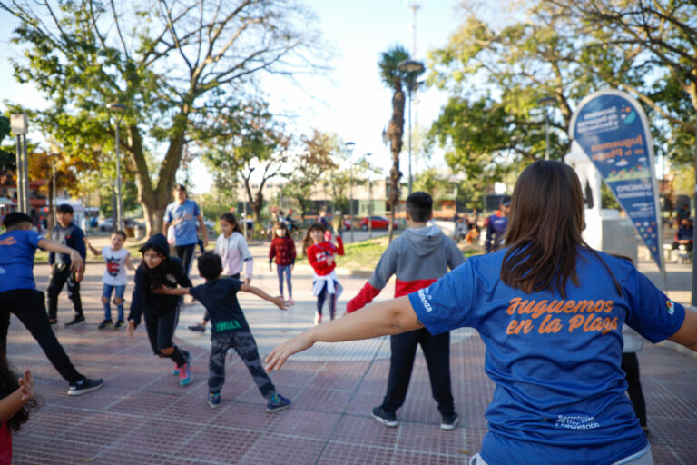 “Juguemos en la Plaza”: Empezaron las actividades recreativas en plazas de La Matanza
