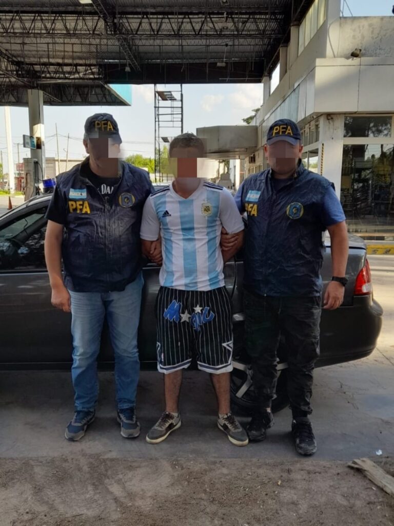 González Catán: La policía detuvo a un hombre con pedido de captura por un homicidio