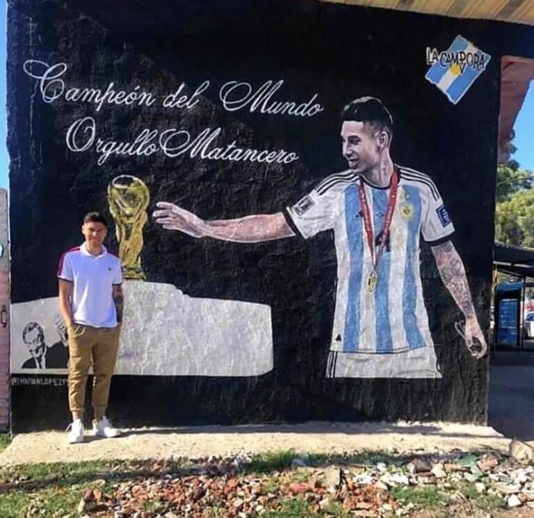 Gonzalo Montiel visitó Virrey del Pino y conoció su mural