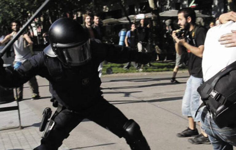 Merlo: Lanzarán una línea de denuncias de violencia policial