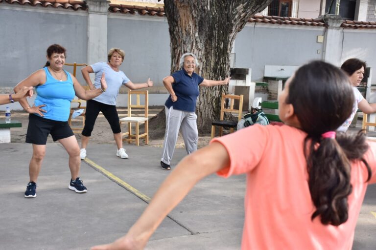 La Matanza: Talleres abiertos para adultos mayores en Tapiales y otras localidades